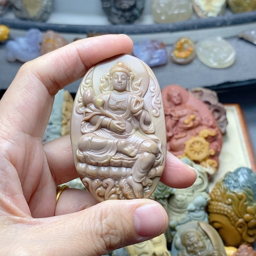 【闪购商品】定制石英质玉吊坠未镶嵌