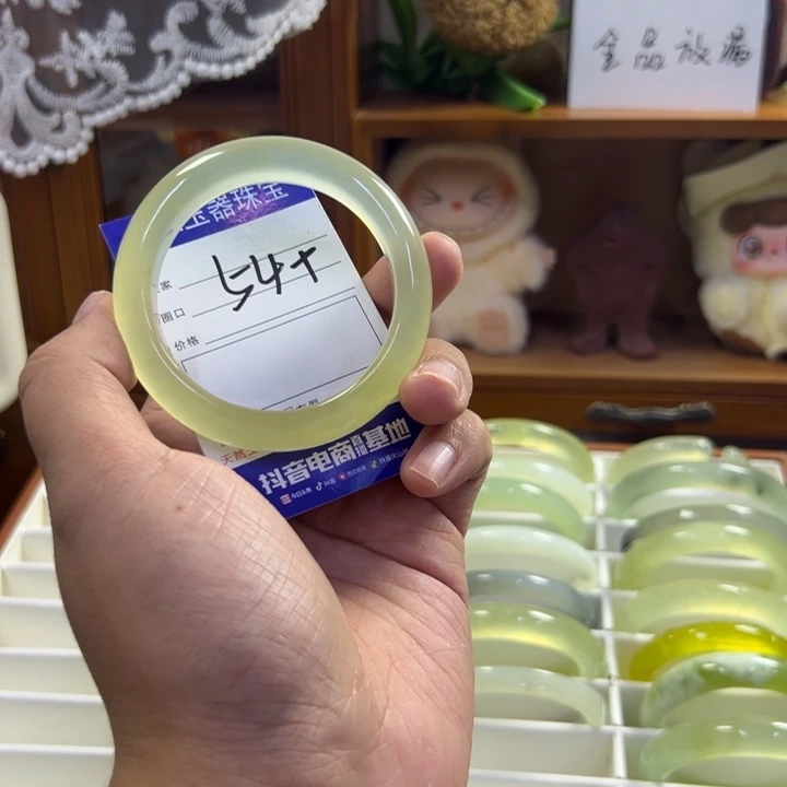 蛇纹石玉未镶嵌手镯357