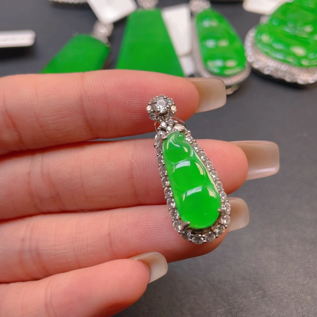 翡翠银S925镶嵌颈饰