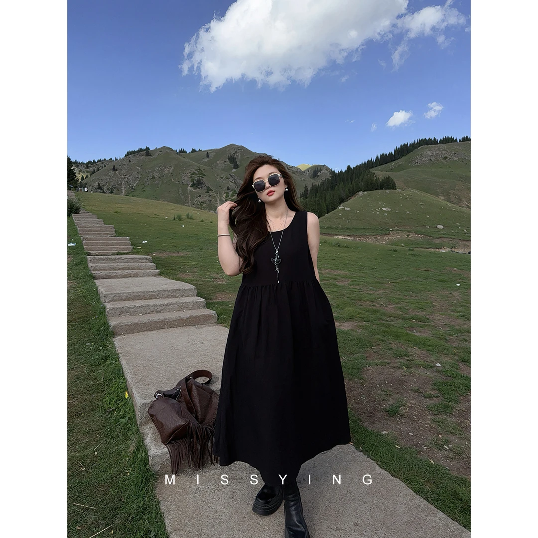 应小姐【观夏】微胖大码法式显瘦设计时尚无袖收腰气质纯色连衣裙