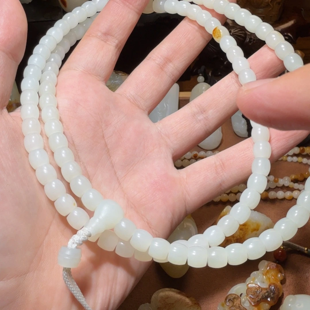 对***点和田玉未镶嵌挂件