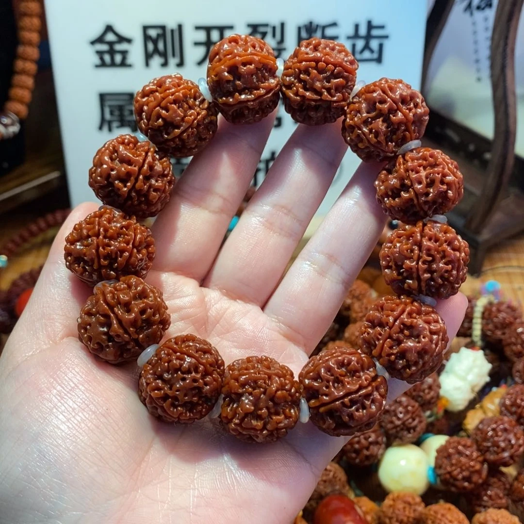 金刚菩提吊坠226瓣素