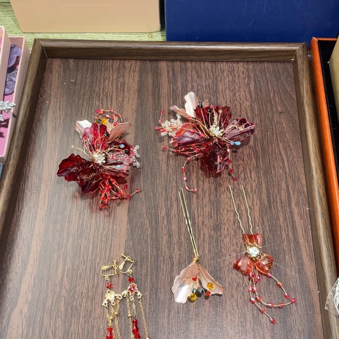 混合材质新娘头饰