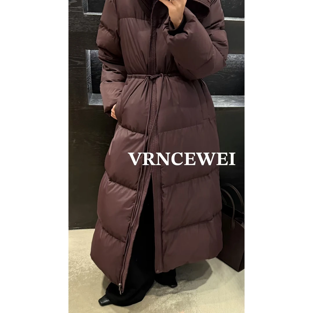 爱唯依（F）-经典永在！抽绳收腰立领长羽绒服（657RVR0005#）VRNCEWEI