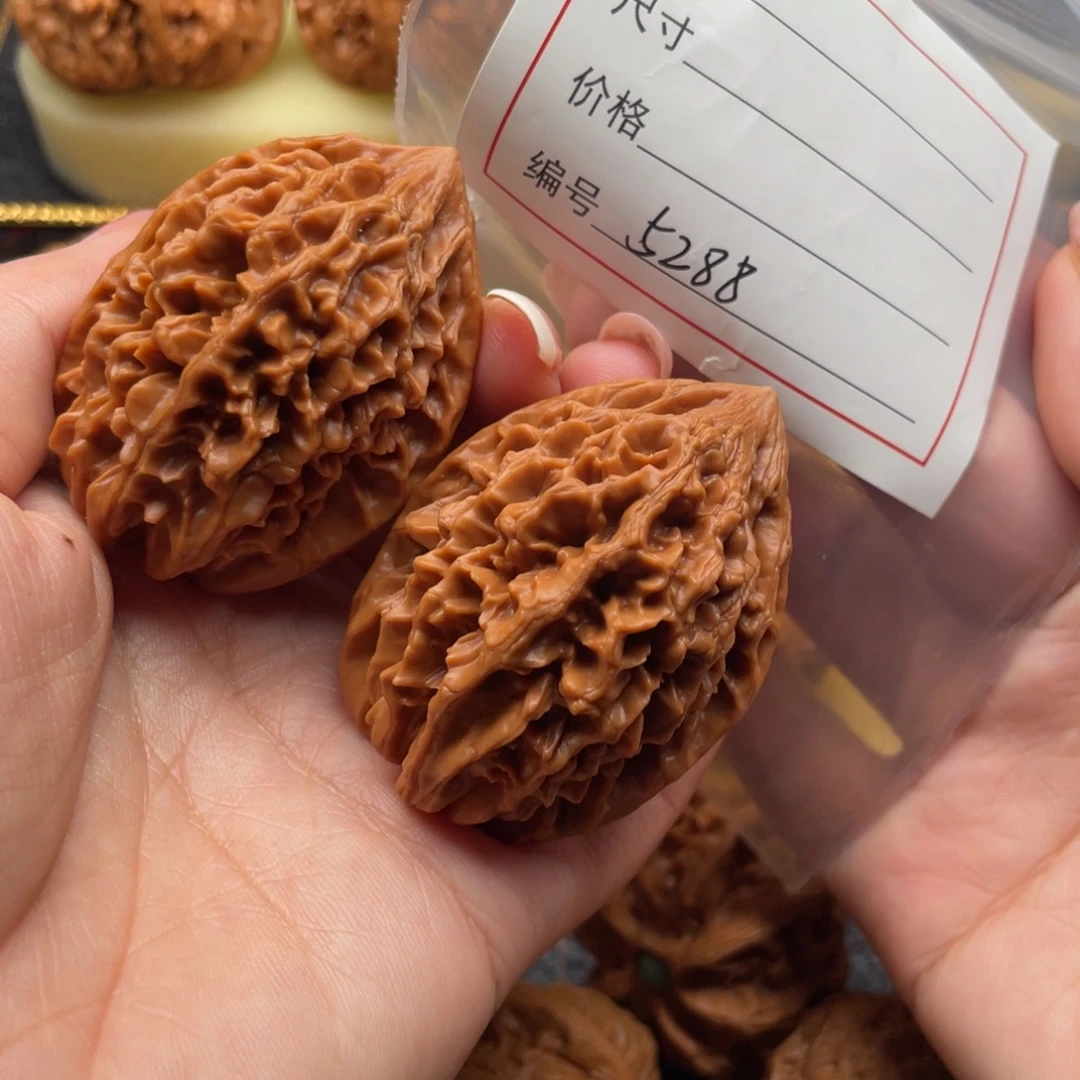 文玩核桃吊坠5288号38招財鼠