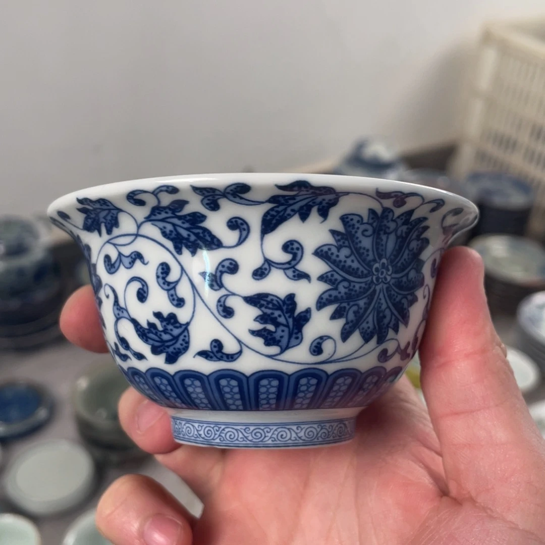 杯缠枝莲白瓷压手杯全品