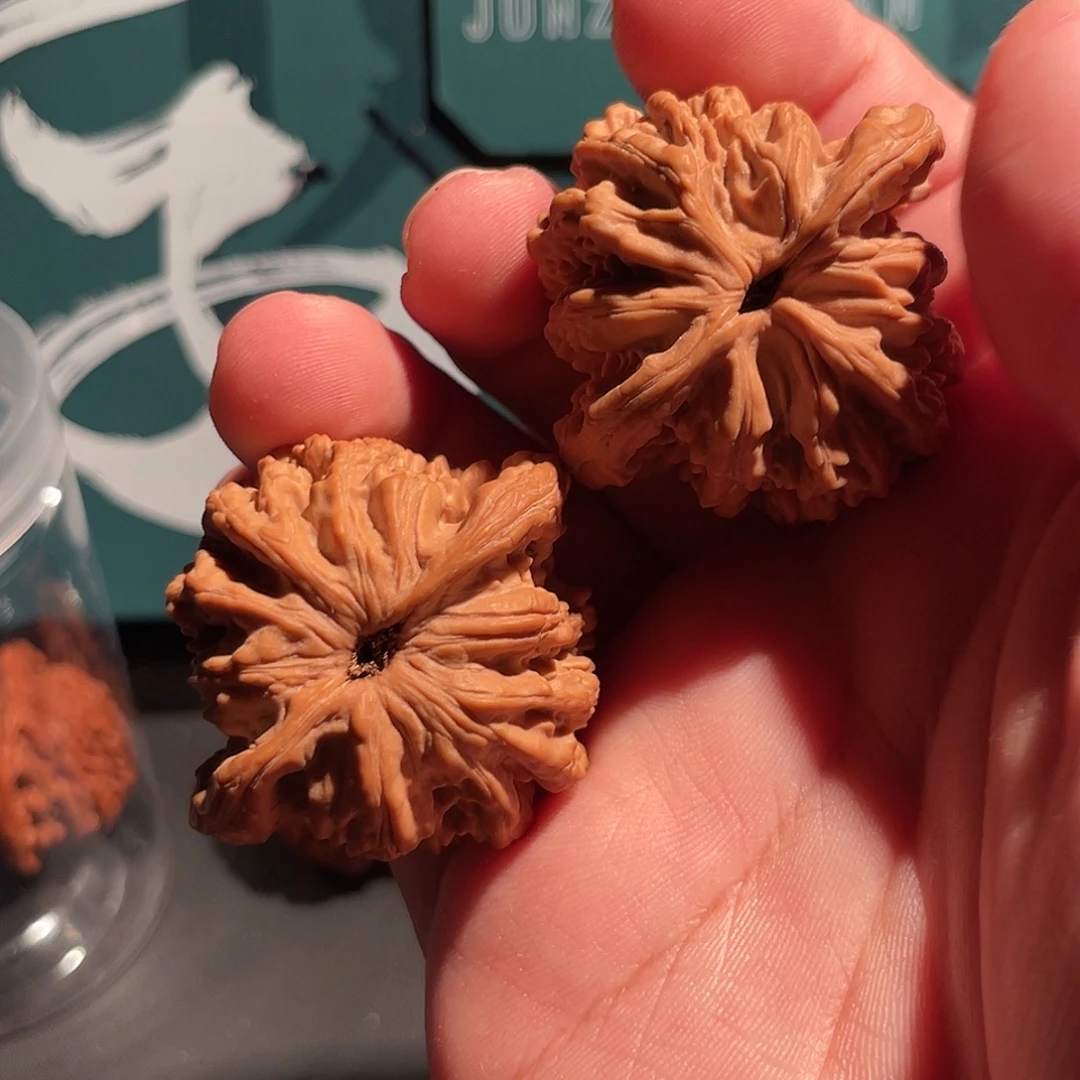 1***E吊坠文玩核桃42汉高虎