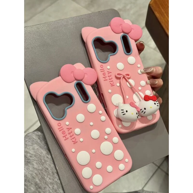 甜美可爱硅胶波点猫咪吊坠适用于iphone17promax苹果16p手机壳15p