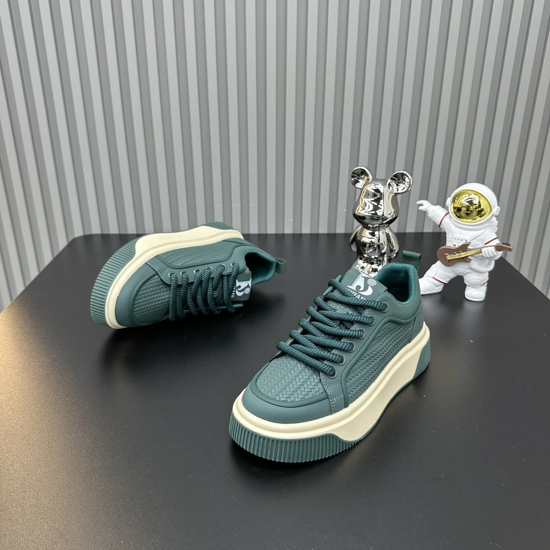 2025男士耐磨胶粘系带增高素面休闲板鞋潮鞋时尚运动鞋秋季男鞋