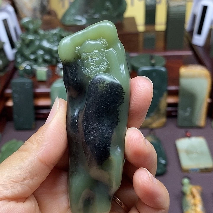 C***X岫岩老玉（透闪石质玉）未镶嵌把件