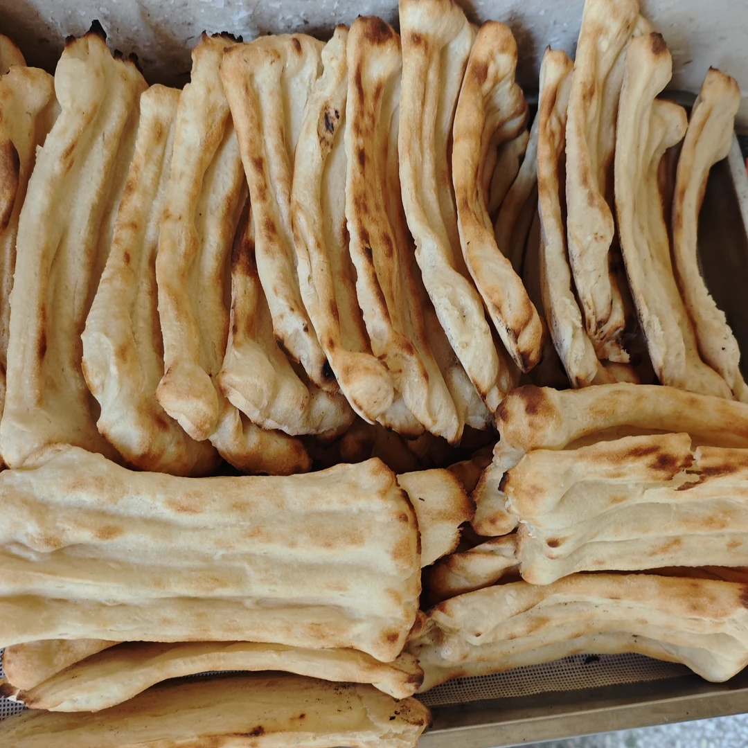 苏北邳州特产手工纯碱发面锅饼芝麻烧饼当天现做真空包装即食早餐