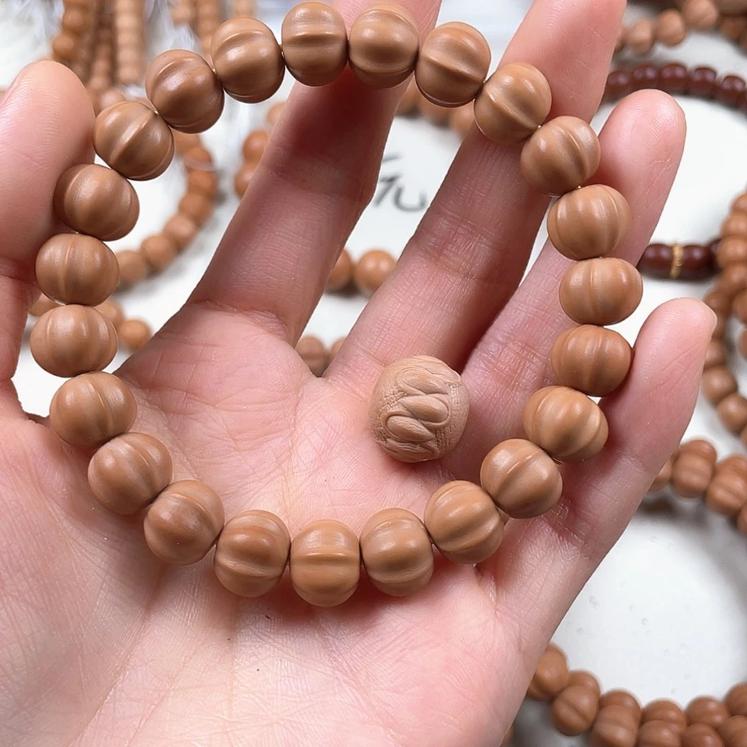 猴头核桃吊坠鲨鱼冒油