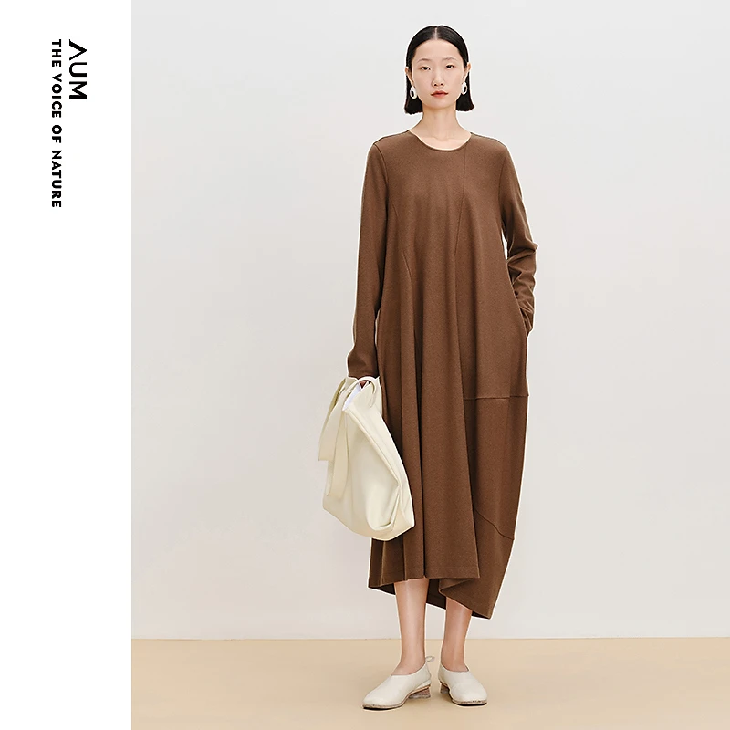 AUM噢姆茧型艺术分割针织连衣裙M1FZ10416