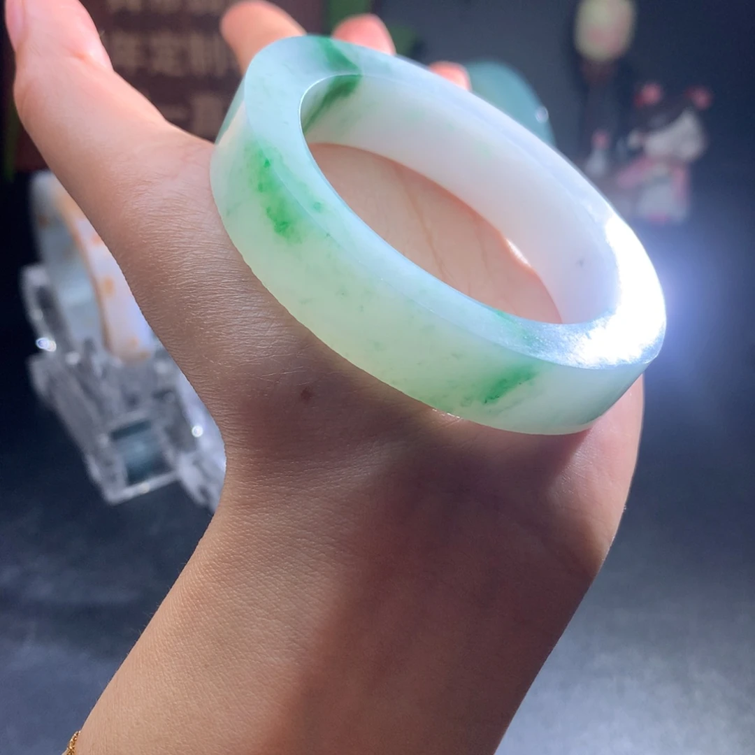 定制翡翠手镯未镶嵌