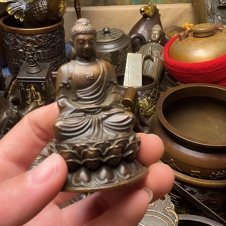 精美铜器批发档口