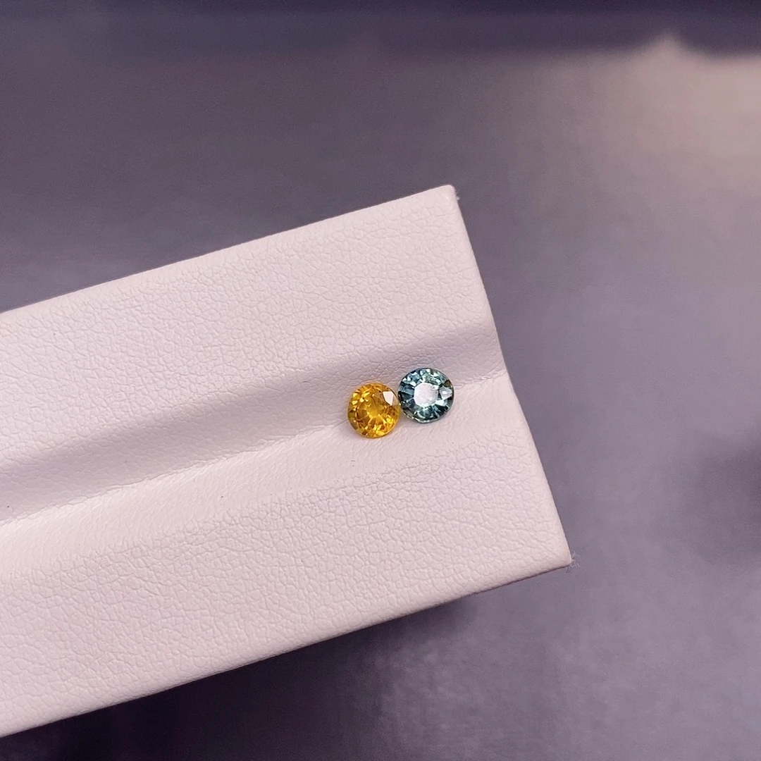 裸石蓝宝石0.38克拉➕0.44克拉