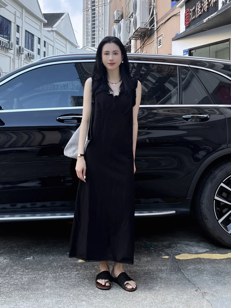 【Si&华严选】设计感木耳边时尚休闲气质法式连衣裙无袖显瘦3286