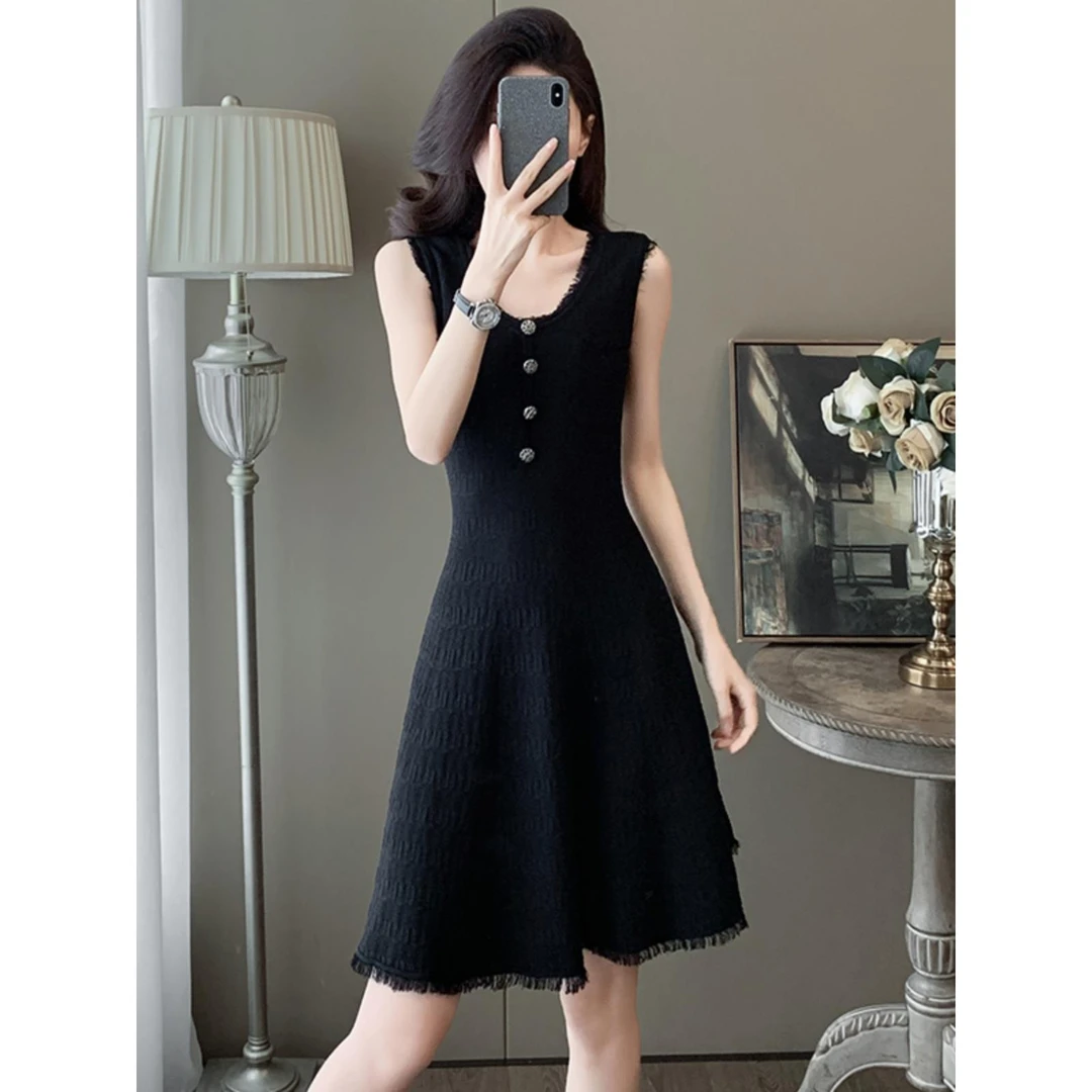 法式黑色小香风洋气无袖连衣裙2025新款女夏季显瘦气质修身背心裙