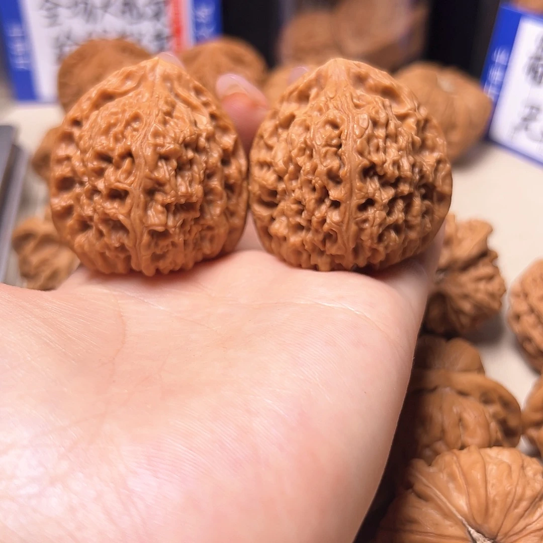 文玩核桃把件42高炮