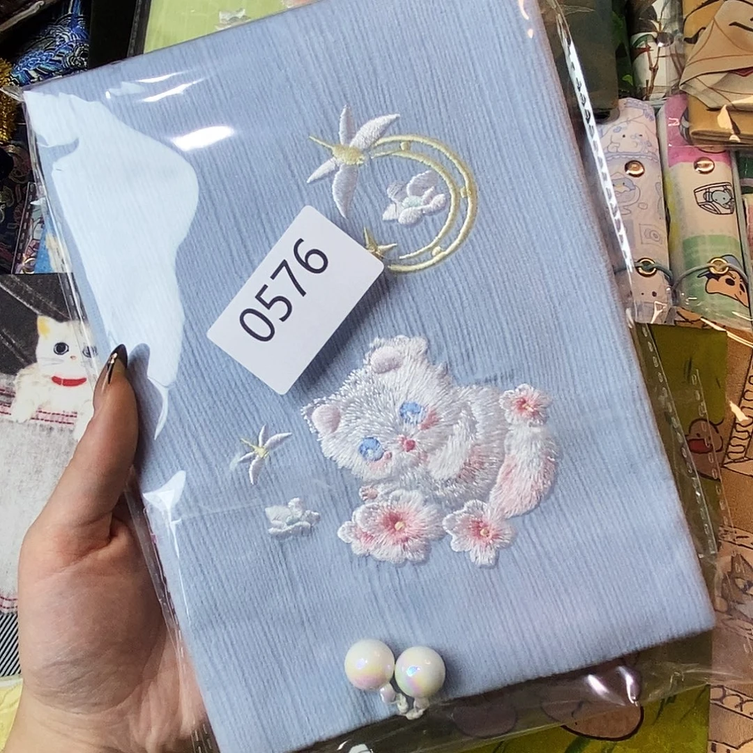 织绣A5定页带空白本0576加2个A5定页PVC共3件