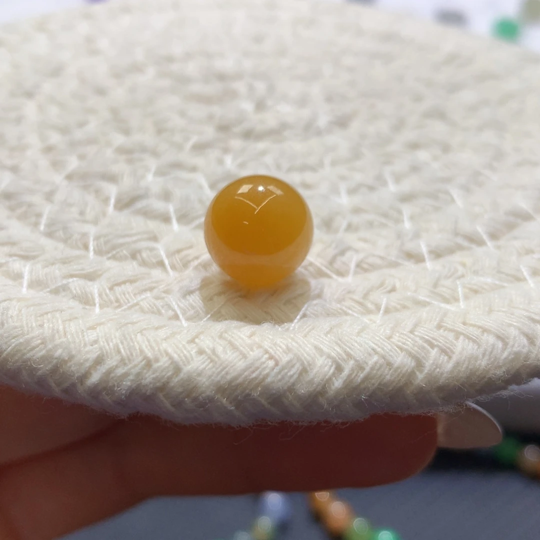 定制翡翠未镶嵌 毛货抛光定制 亮黄 卡11.7 三