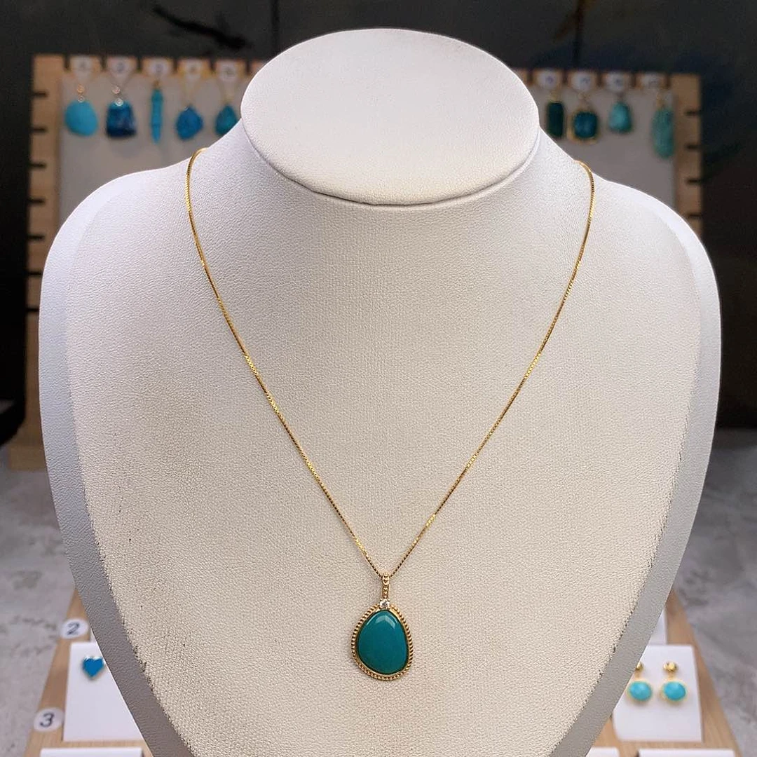 绿松石18K金镶嵌颈饰