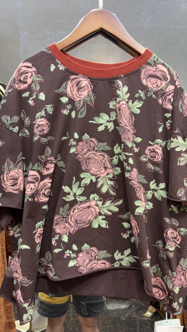 印花休闲版针织衫