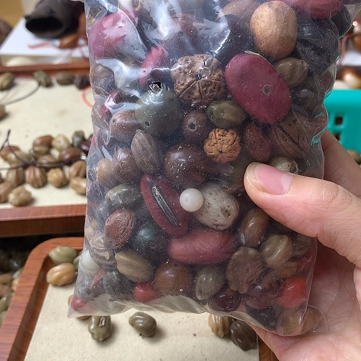 千眼菩提吊坠混装菩提半斤
