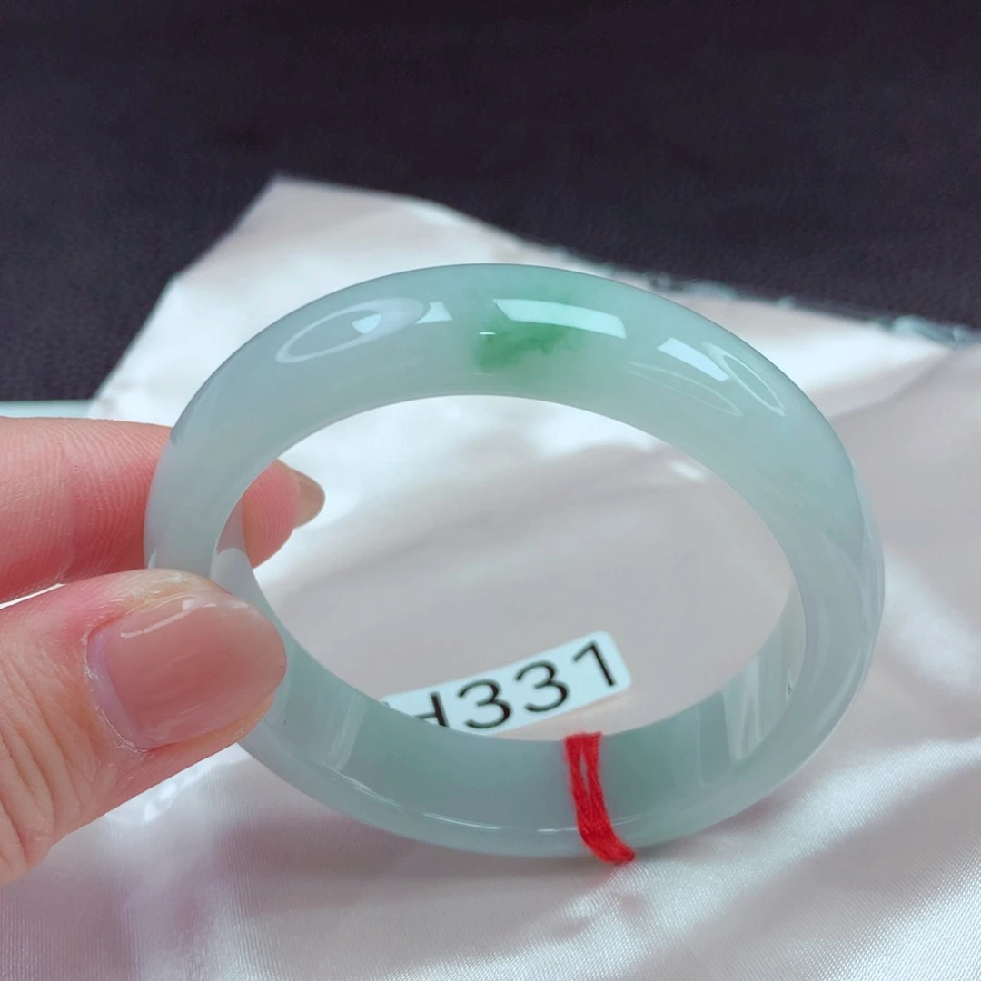 翡翠手镯未镶嵌手镯88