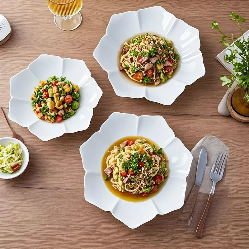 家用花瓣盘纯白陶瓷餐盘釉下彩深盘菜盘汤盘异型不规则创意餐盘