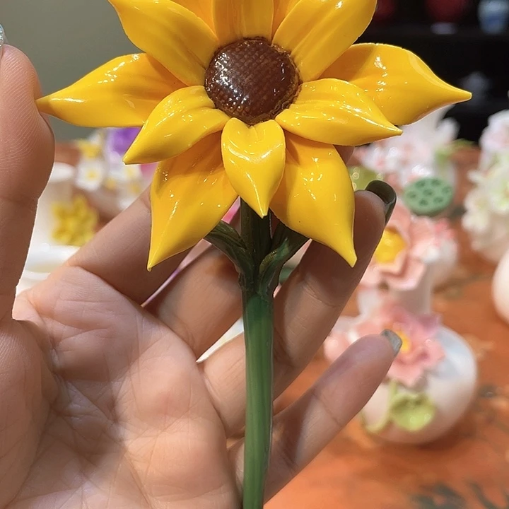 手工陶瓷精致摆件