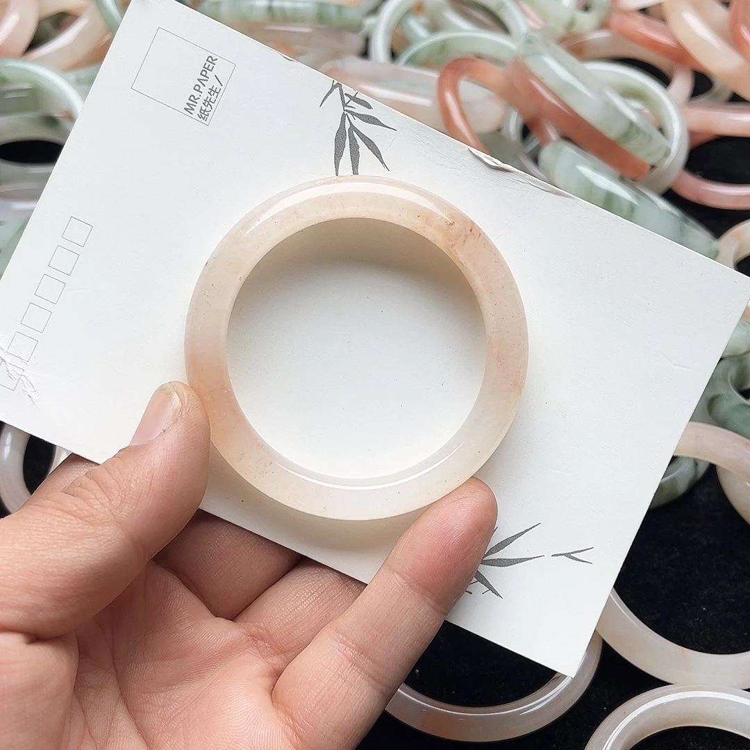 未镶嵌手镯石英质玉42