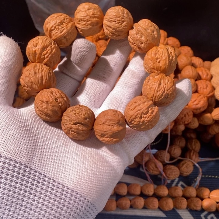 文玩核桃手串……66