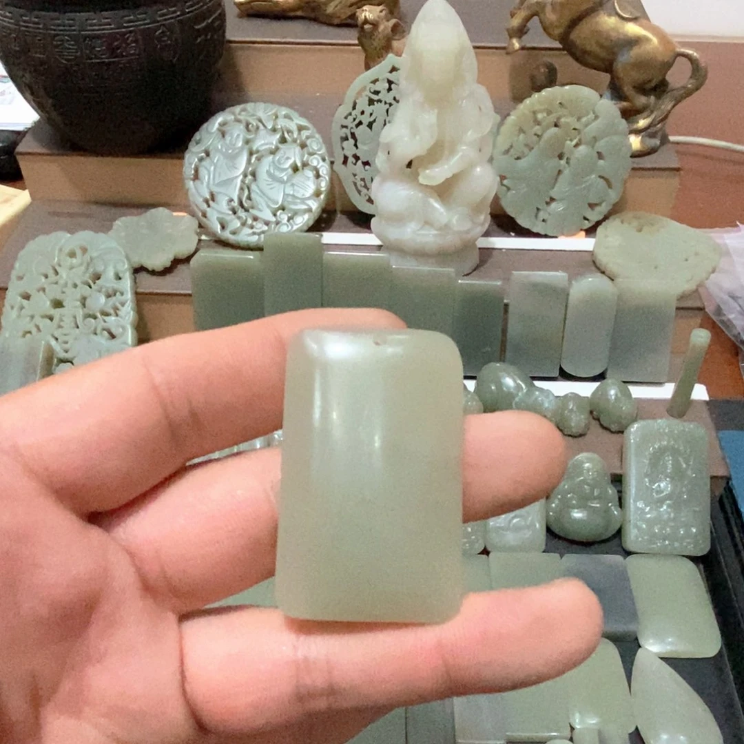 和田玉未镶嵌颈饰璀**生8