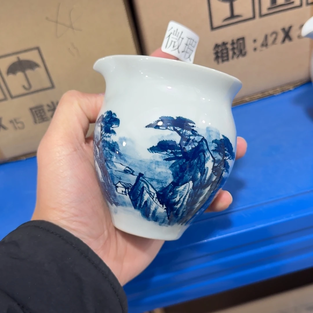 釉下手绘茶具微瑕
