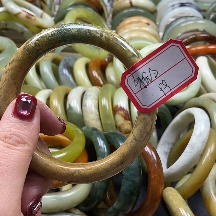 蛇纹石玉手镯未镶嵌雅*