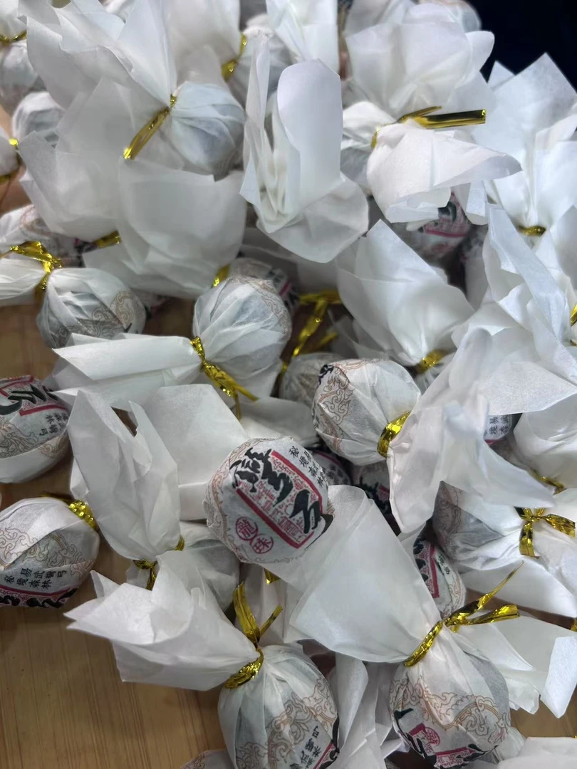 2025年弯弓龙珠普洱茶8g*37颗（生茶）