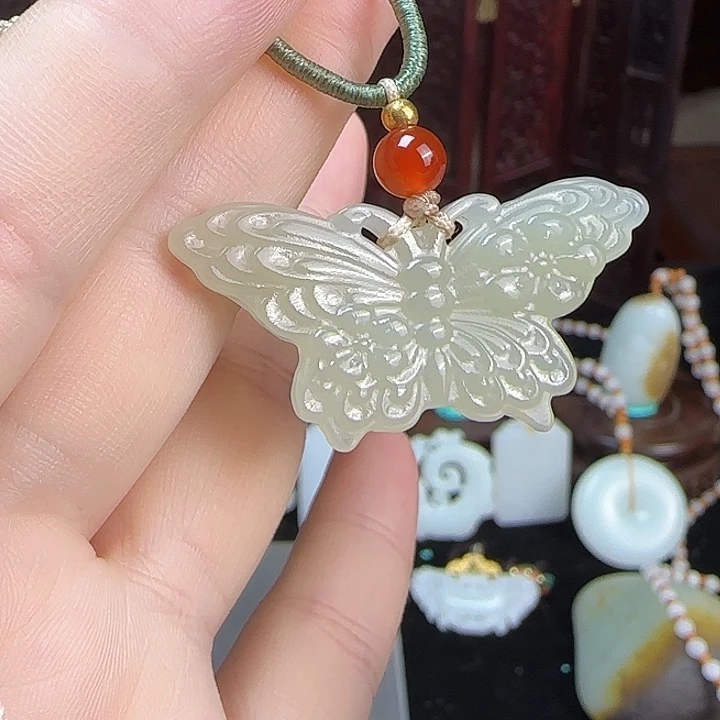 和田玉未镶嵌颈饰定制发货