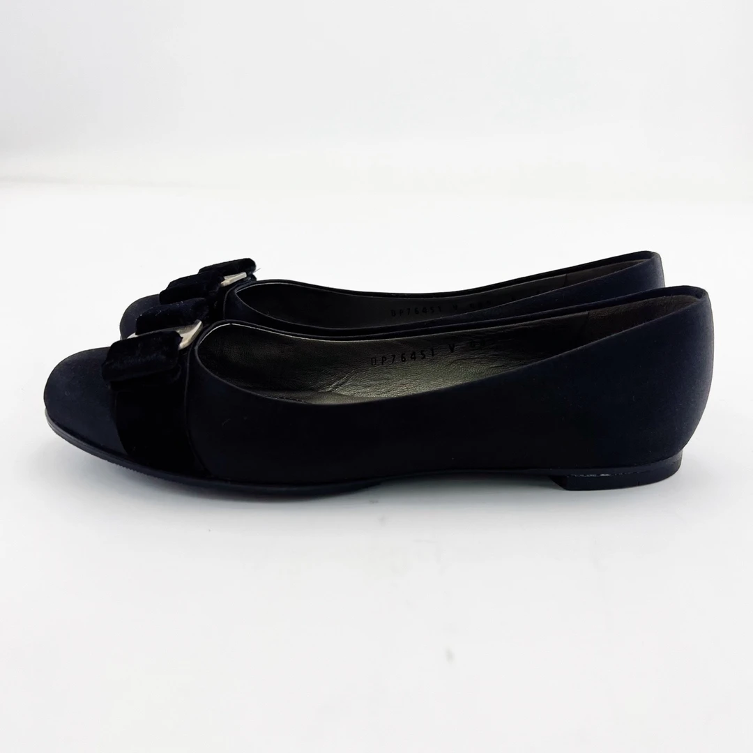 95新 FERRAGAMO/菲拉格慕 36.5码/黑色丝绒浅口平底鞋/16278560