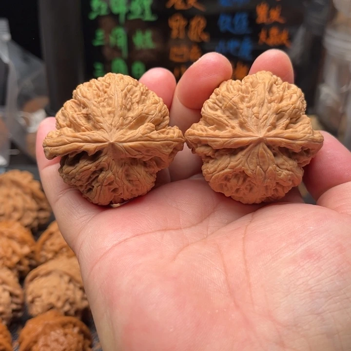 文玩核桃把件粗筋