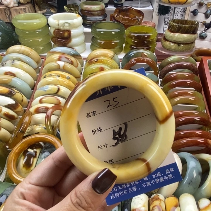 蛇纹石玉未镶嵌手镯58