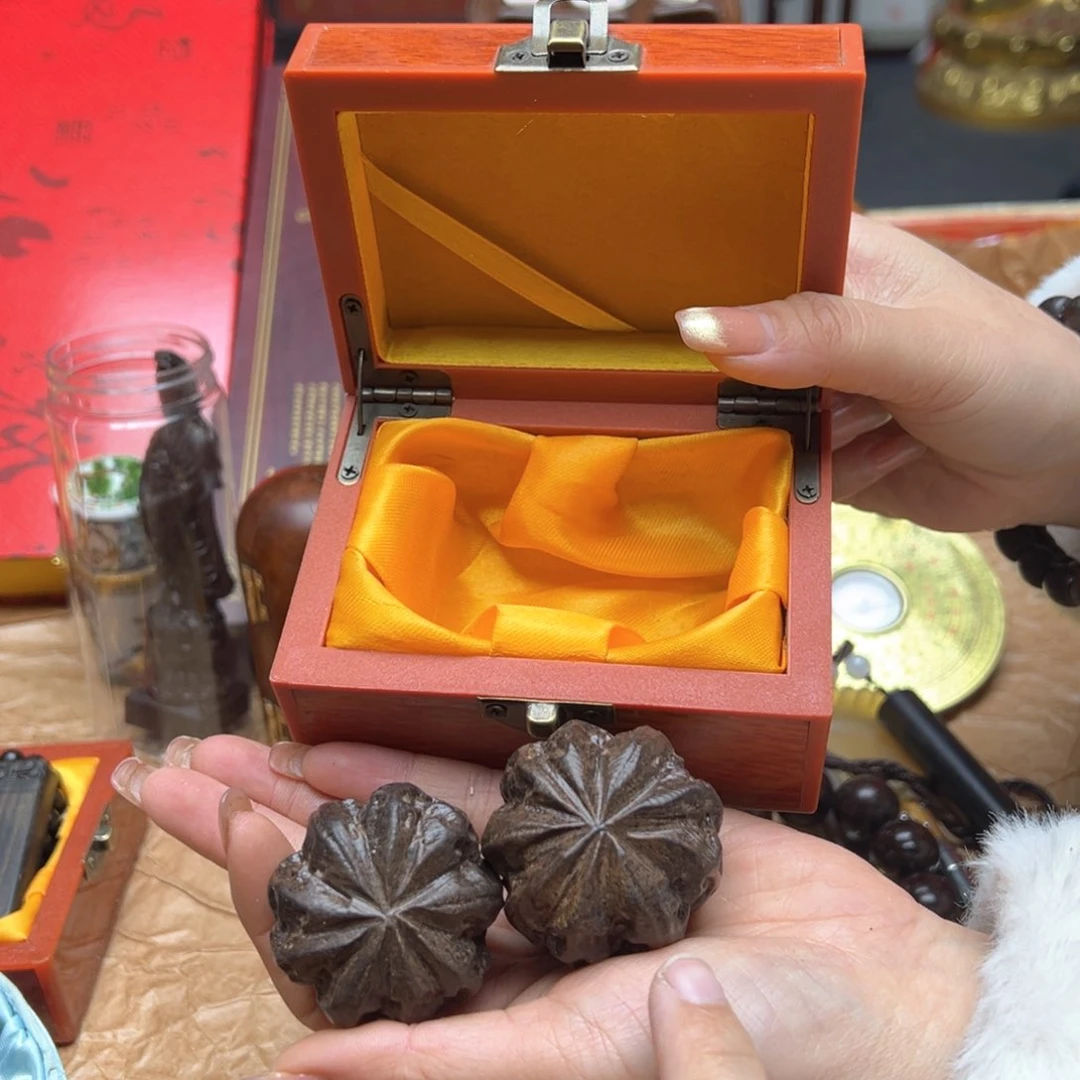 大叶紫檀（黑酸枝木类）