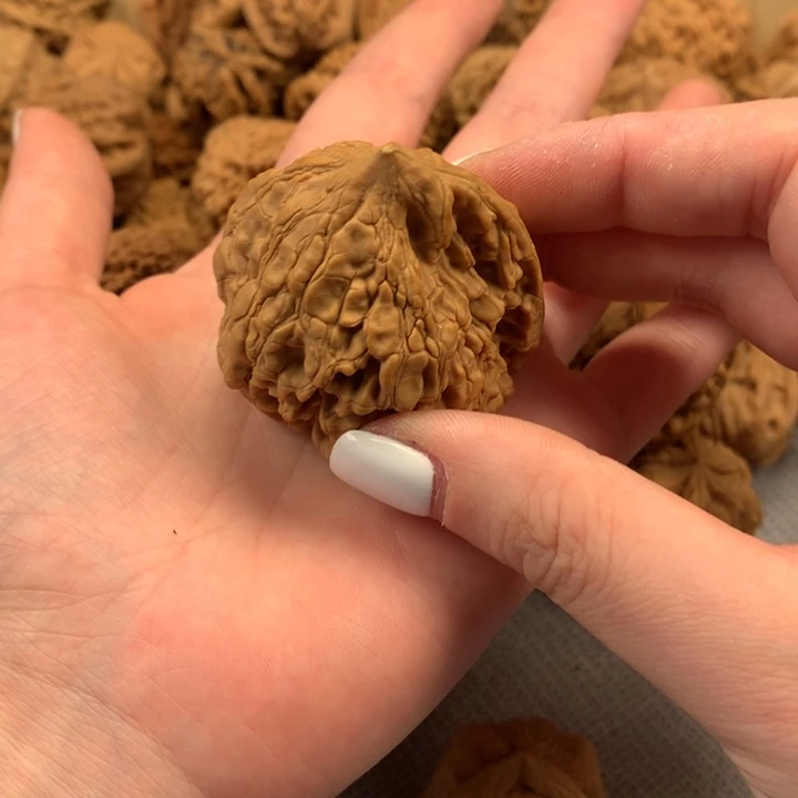 大***秋文玩核桃吊坠异形单只