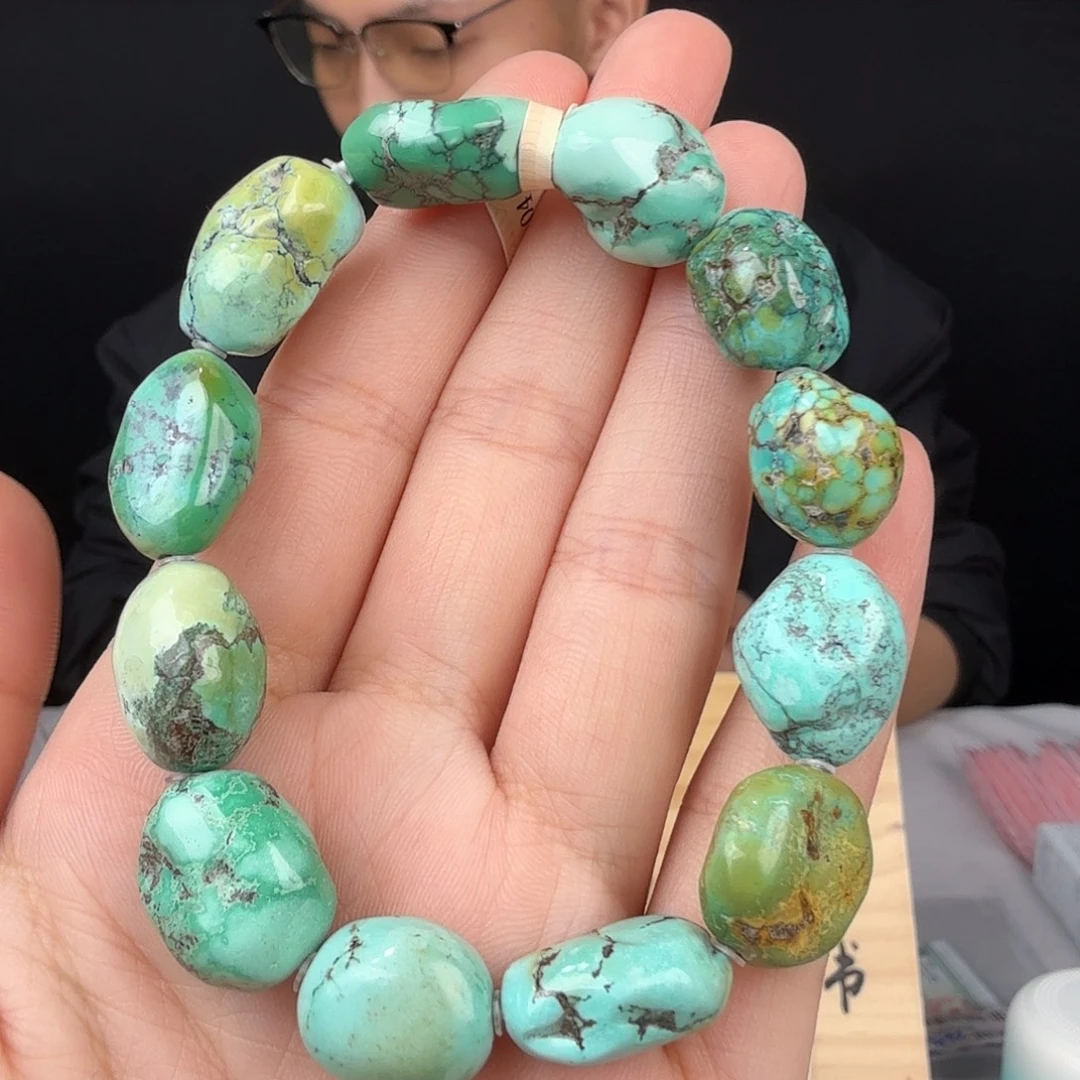 绿松石未镶嵌珠宝奇石