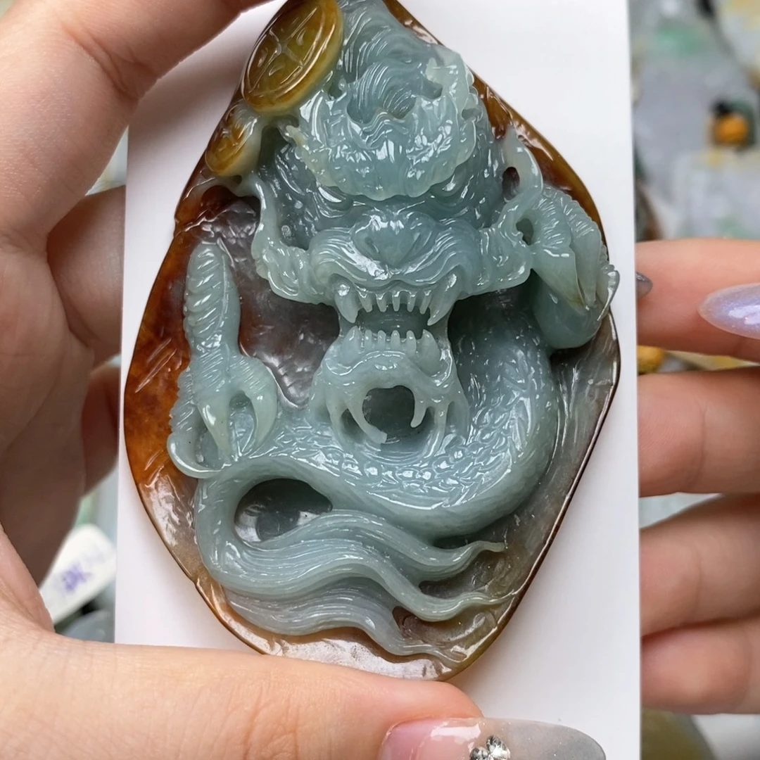 余***好颈饰未镶嵌翡翠翡翠