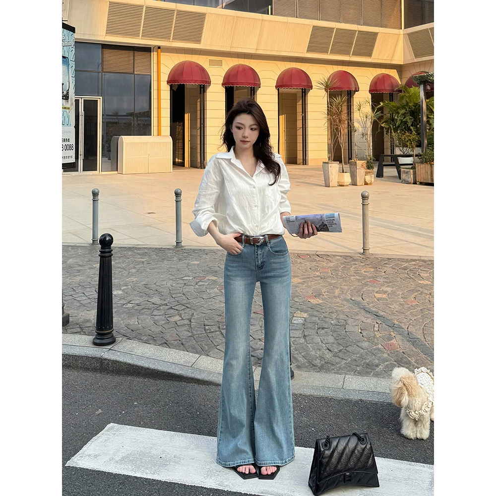 CHEN•2025夏季新款不贴腿微喇牛仔裤蓝白色调中高腰爆款裤子女