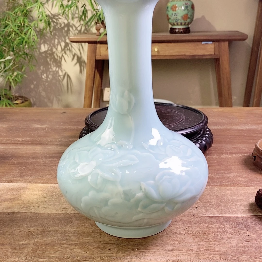 【闪购商品】景德镇陶瓷家用摆件小**?
