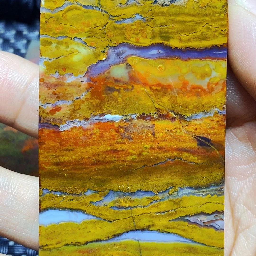 未镶嵌颈饰玛瑙/玉髓宝*