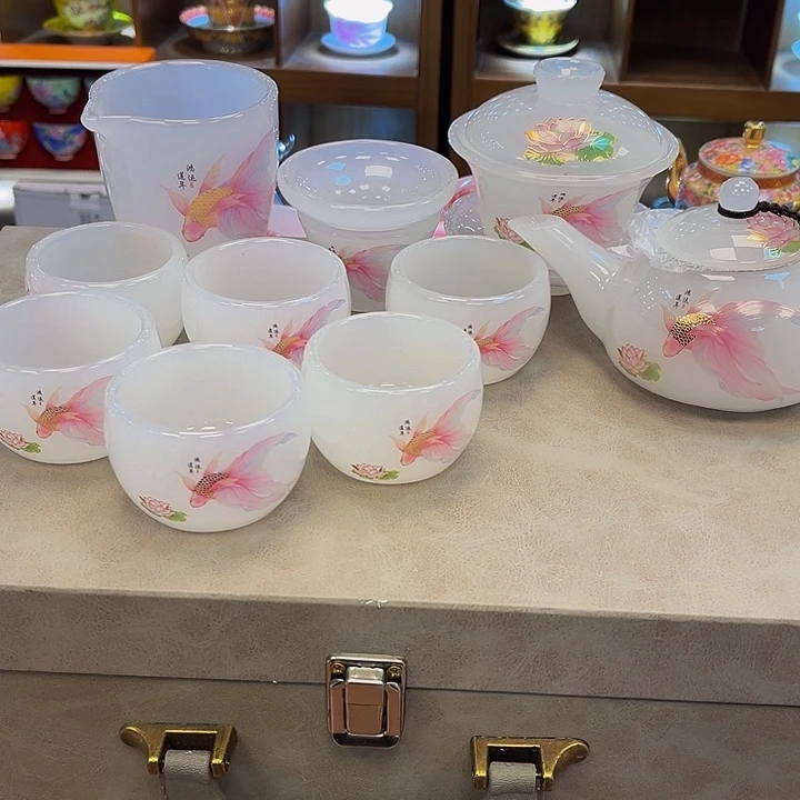 段泥茶杯吧啦吧拉吧拉的吧拉