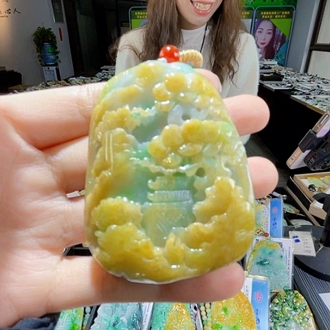 翡翠未镶嵌颈饰翡翠